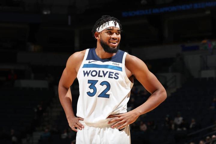  爱德华兹荣膺西部周最佳，森林狼稳居前八  